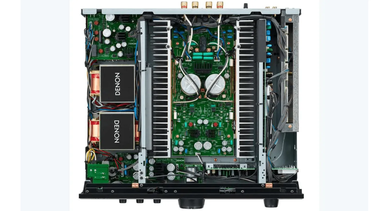 Denon PMA-1700NE Zwart
